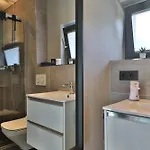 Modernes Studio-apartment - Gartenblick