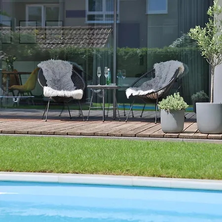 Modernes Studio-apartment - Gartenblick Apartment