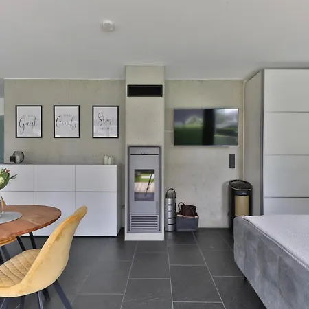 Modernes Studio-apartment - Gartenblick Apartament *