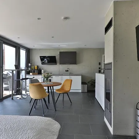 Modernes Studio-apartment - Gartenblick Apartment