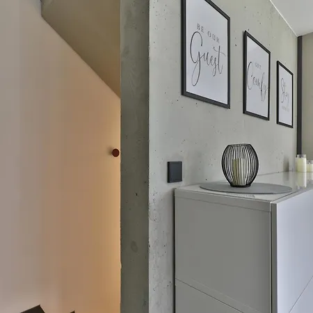 Apartment Modernes Studio-apartment - Gartenblick Gersthofen