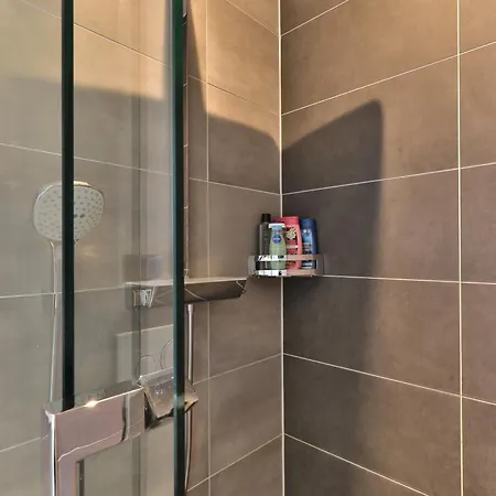 Modernes Studio-apartment - Gartenblick Apartment Gersthofen