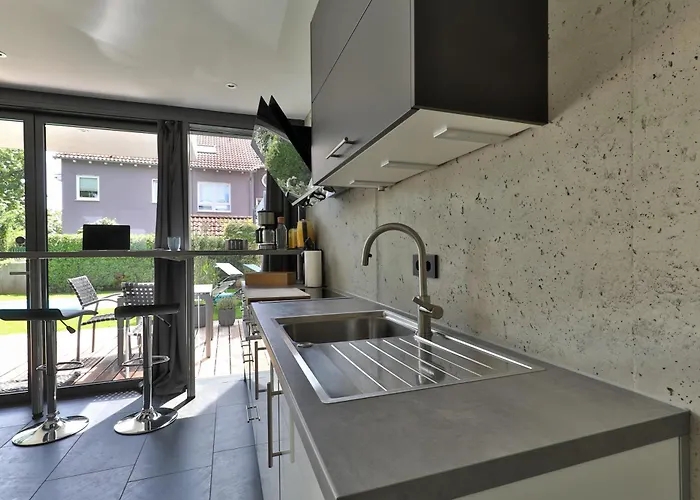 Apartament Modernes Studio-apartment - Gartenblick Gersthofen