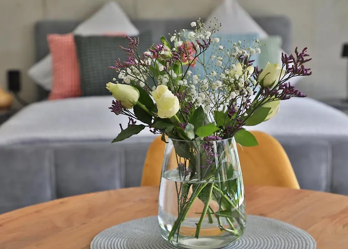 Modernes Studio-apartment - Gartenblick Gersthofen
