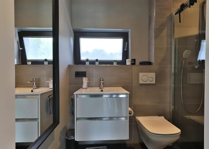 Modernes Studio-apartment - Gartenblick Gersthofen